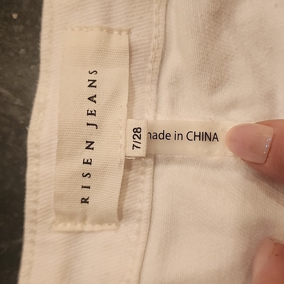NWT RISEN Jeans With Tummy Control Mid Rise Straight Jeans White Size 7/28 - Picture 4 of 12